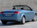  Caractéristiques techniques complètes et consommation de carburant de Ford Focus Focus Cabriolet II 1.6 Duratec 16V (100 Hp)