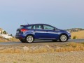 Vollständige technische Daten und Kraftstoffverbrauch für Ford Focus Focus III Hatchback Restyling 1.0 (100hp)
