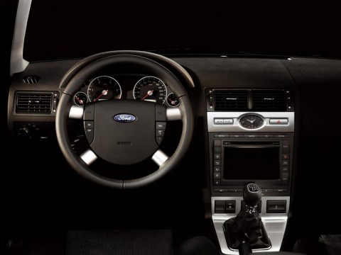Технические характеристики о Ford Mondeo III Turnier