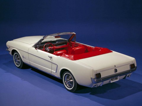 Technical specifications and characteristics for【Ford Mustang Convertible I】
