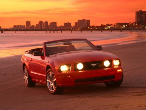 Τεχνικά χαρακτηριστικά για Ford Mustang Convertible V