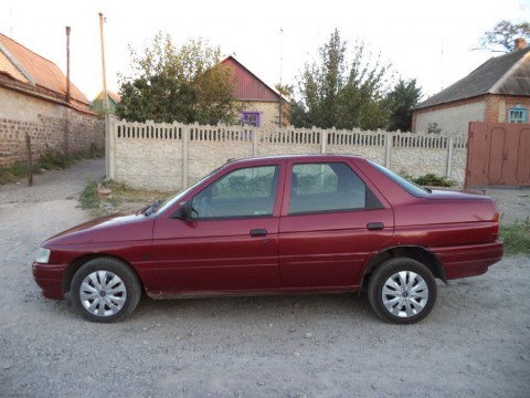 Technical specifications and characteristics for【Ford Orion III (GAL)】