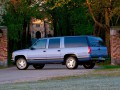 GMC Suburban Suburban 5.7 V8 (200 Hp) full technical specifications and fuel consumption