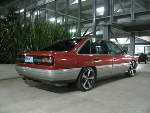 Technical specifications and characteristics for【Holden Calais】