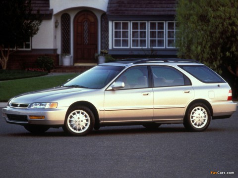 Technical specifications and characteristics for【Honda Accord V Wagon (CE)】