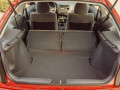  Caractéristiques techniques complètes et consommation de carburant de Honda Civic Civic  Hatchback VI 1.6 i (114 Hp)