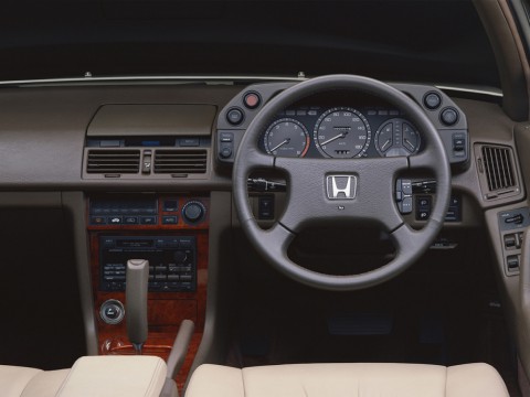 Caractéristiques techniques de Honda Legend I Coupe (KA3)