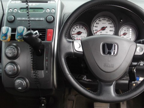 Technische Daten und Spezifikationen für Honda Mobilio Spike