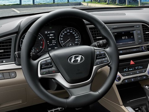 Caractéristiques techniques de Hyundai Elantra VI
