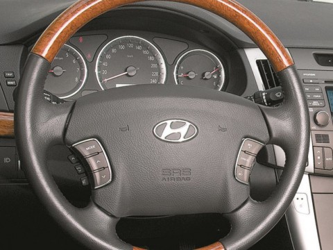 Especificaciones técnicas de Hyundai Sonata V
