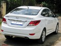  Caractéristiques techniques complètes et consommation de carburant de Hyundai Verna Verna Sedan 1.6 i 16V (112 Hp)