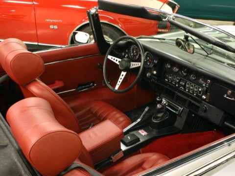 Jaguar E-type Convertible teknik özellikleri