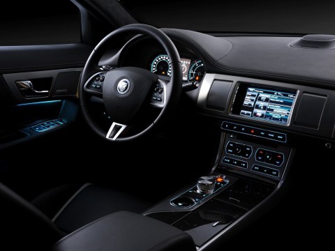 Technical specifications and characteristics for【Jaguar XF Restyling】