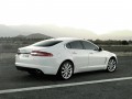 Jaguar XF XF Restyling 3.0 V6 D (240 Hp) full technical specifications and fuel consumption
