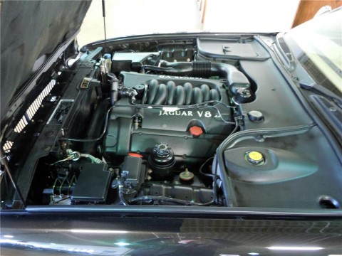 Технические характеристики о Jaguar XJ (X308/NAW/NAB)