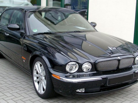 Technical specifications and characteristics for【Jaguar XJR】