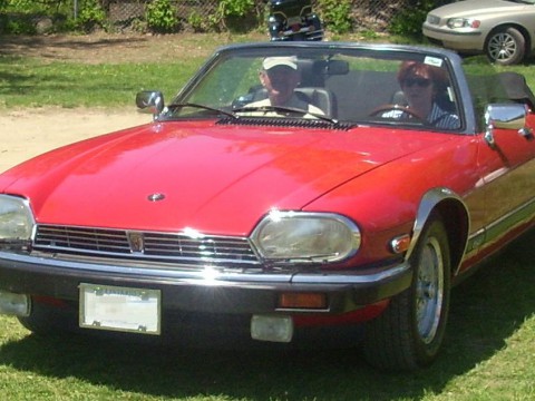Technical specifications and characteristics for【Jaguar XJS Convertible】