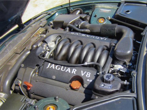 Technische Daten und Spezifikationen für Jaguar XK 8 Convertible (QDV)