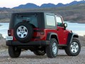  Caractéristiques techniques complètes et consommation de carburant de Jeep Wrangler Wrangler III (JK) 2.8 CRDi (4-door) (177 Hp)