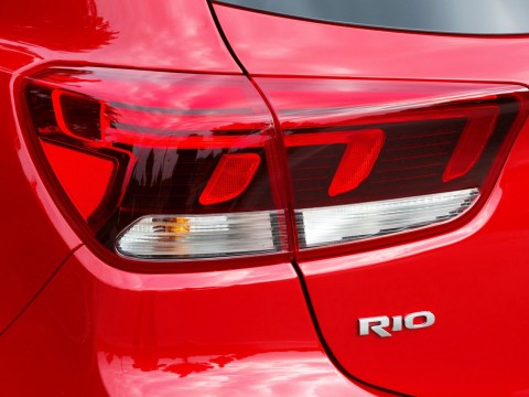 Especificaciones técnicas de Kia Rio IV Hatchback