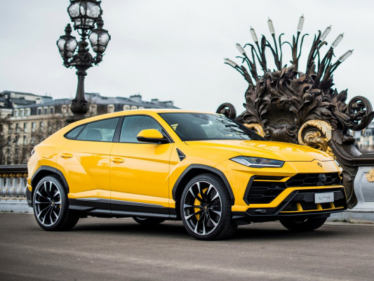 Lamborghini Urus Urus 4.0 AT (650hp) 4x4