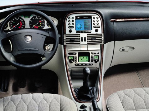 Technische Daten und Spezifikationen für Lancia Lybra SW (839)