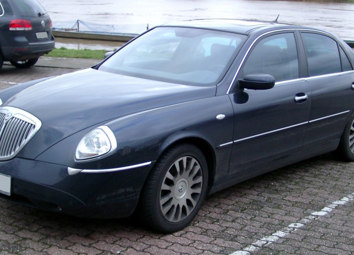 lancia thesis 2.4 benzyna opinie