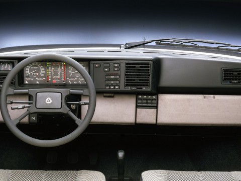 Caratteristiche tecniche di Lancia Y10 (156)