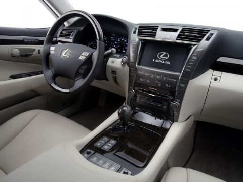 Especificaciones técnicas de Lexus LS IV