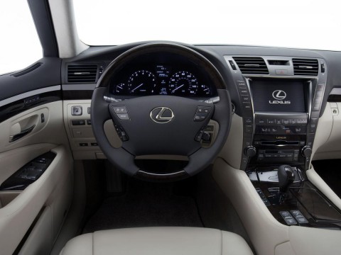 Technische Daten und Spezifikationen für Lexus LS IV
