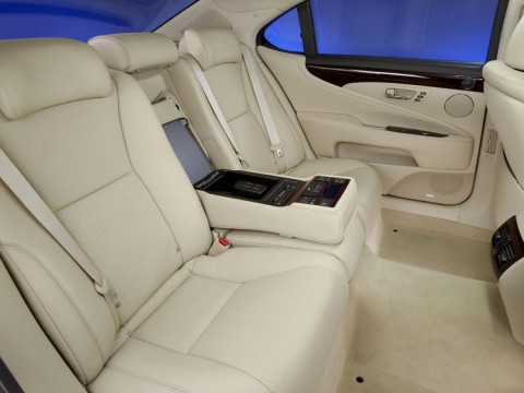 Технические характеристики о Lexus LS IV