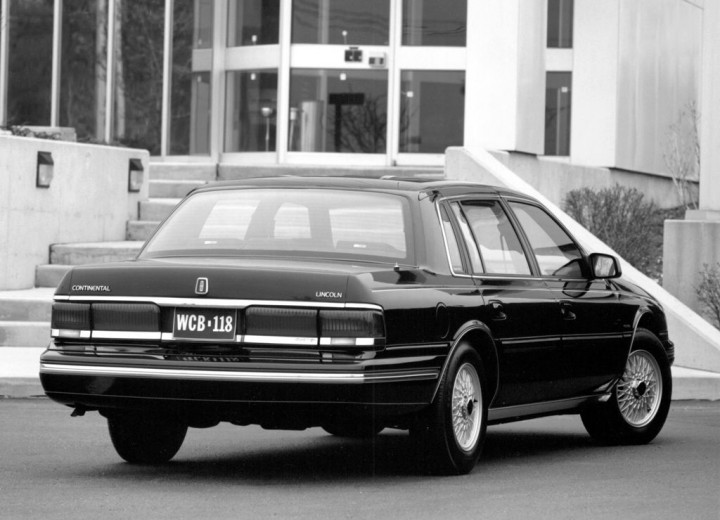 Технически характеристики за Lincoln Continental VII - picture 2