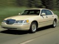 Technical specifications of the car and fuel economy of Lincoln Town Car