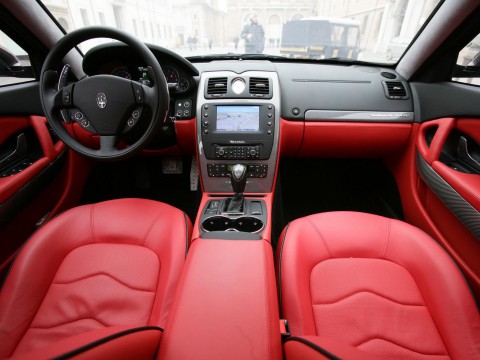 Especificaciones técnicas de Maserati Quattroporte S