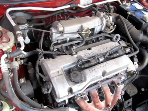 Caractéristiques techniques de Mazda 323 C V (BA)