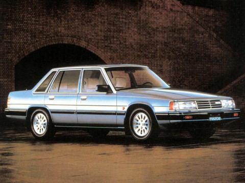 Technical specifications and characteristics for【Mazda 929 II (HB)】