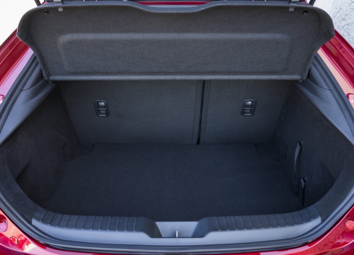 Kofferraumwanne für Mazda 3 IV BP Limousine (03.2019