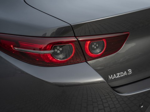 Caractéristiques techniques de Mazda Mazda 3 IV (BP) Sedan