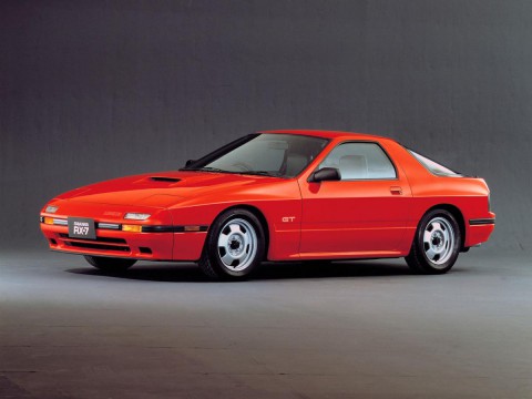 Technical specifications and characteristics for【Mazda RX 7 II (FC)】