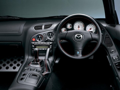 Especificaciones técnicas de Mazda RX 7 III (FD)