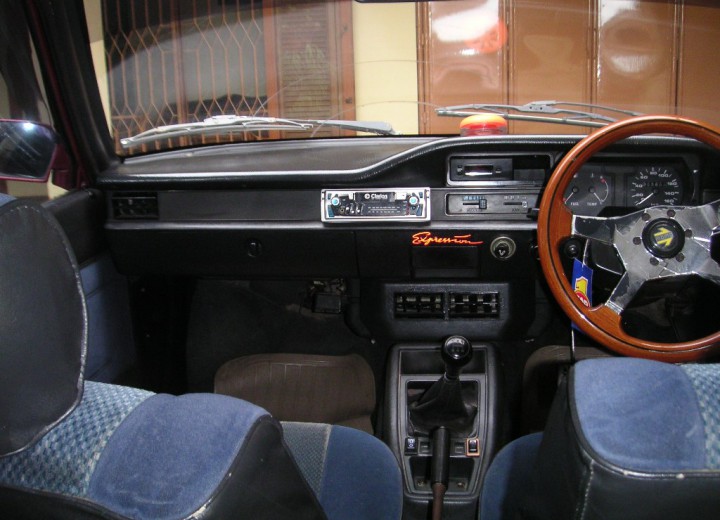 Technical specifications and characteristics for【Mazda Vantrend】 - picture 5