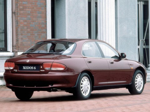 Caractéristiques techniques de Mazda Xedos 6 (CA)