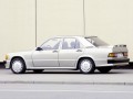 Пълни технически характеристики и разход на гориво за Mercedes-Benz 190 190 (W201) 2.0 i (122 Hp)