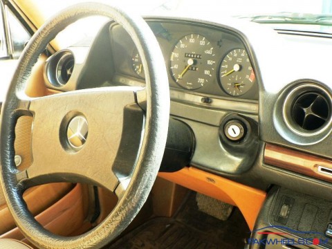 Especificaciones técnicas de Mercedes-Benz 220 (W123)