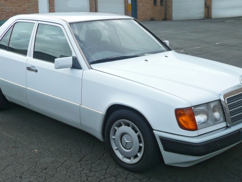 Technical specifications and characteristics for【Mercedes-Benz 230 (W124)】