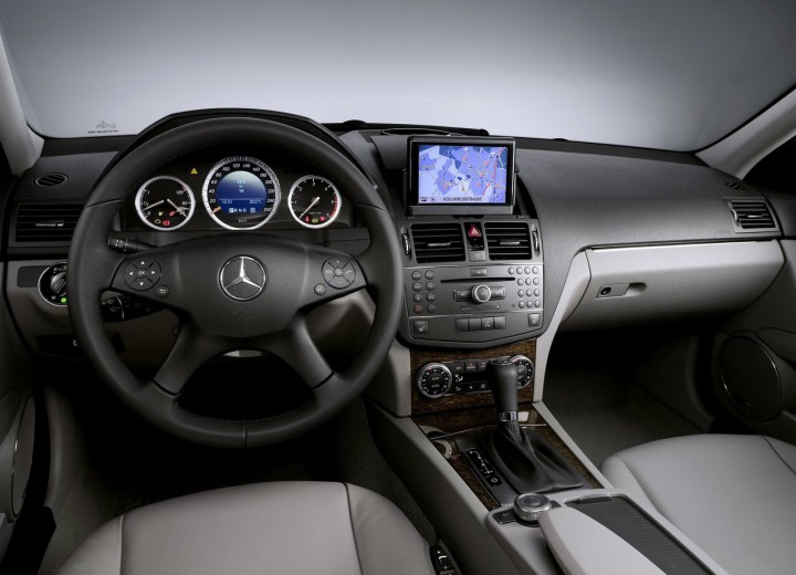Mercedes-Benz C-klasse T-mod (S204) technische Daten und Kraftstoffverbrauch  — AutoData24.com