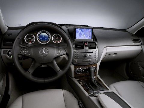 Caratteristiche tecniche di Mercedes-Benz C-klasse T-mod (S204)