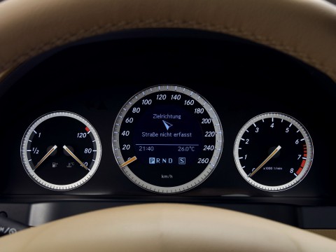 Caratteristiche tecniche di Mercedes-Benz C-klasse T-mod (S204)