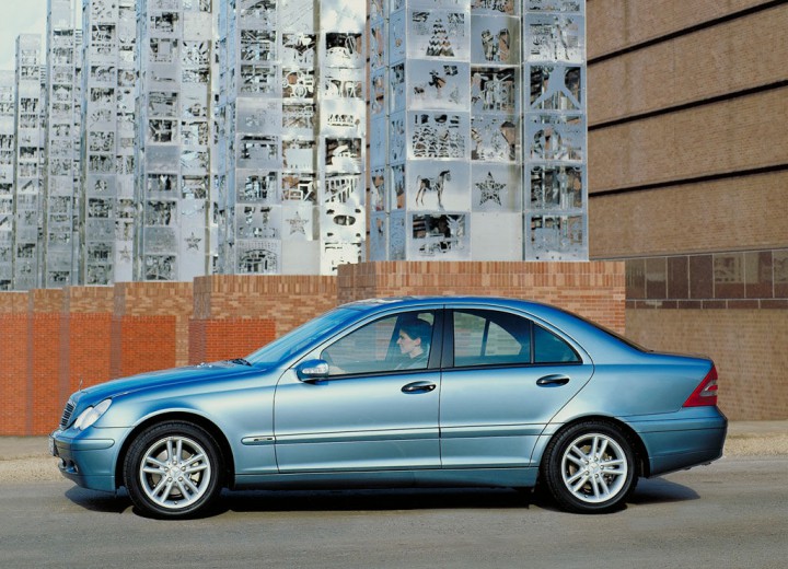 Mercedes-Benz C-class Sport Coupe (CL203 facelift 2004), Technical Specs,  Fuel consumption, Dimensions