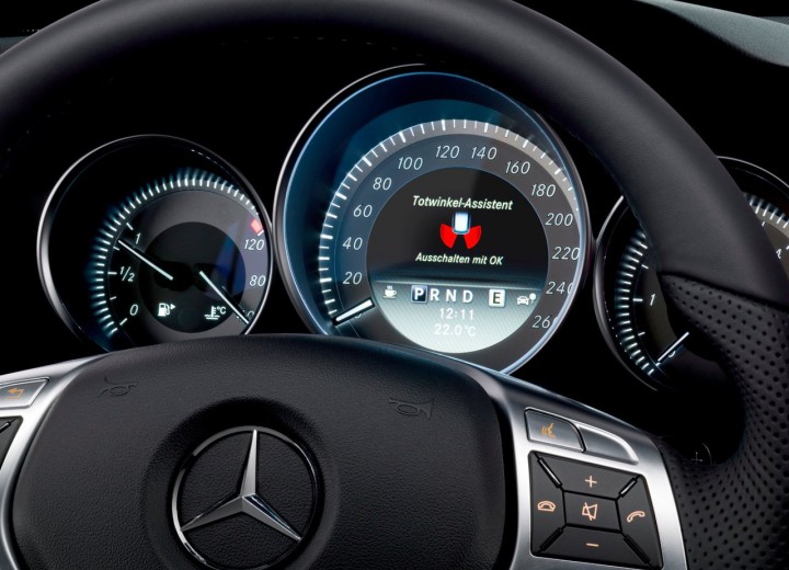 Mercedes-Benz C-klasse (W204) spécifications techniques et consommation de  carburant — AutoData24.com